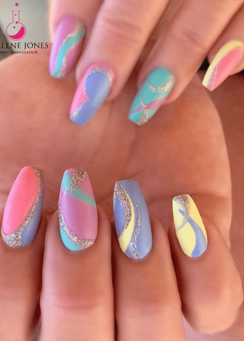 A mixture of colors o a set of nails