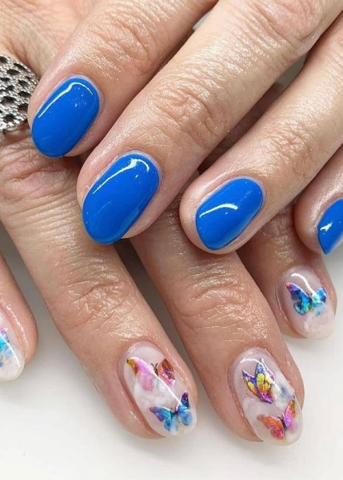 Blue nails and pretty butterflies