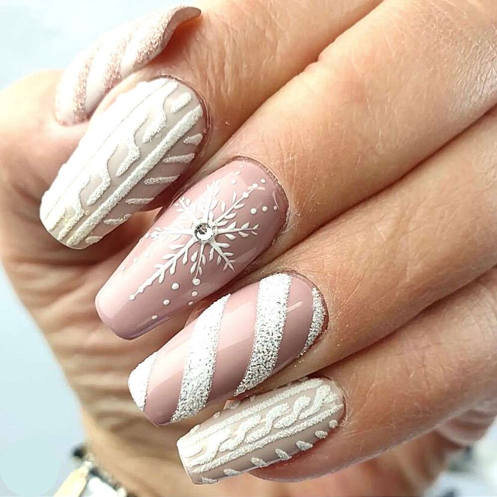 Winter nail designs on short nails