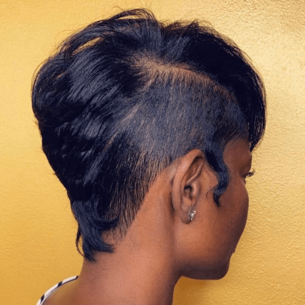 Haircut on black women hair